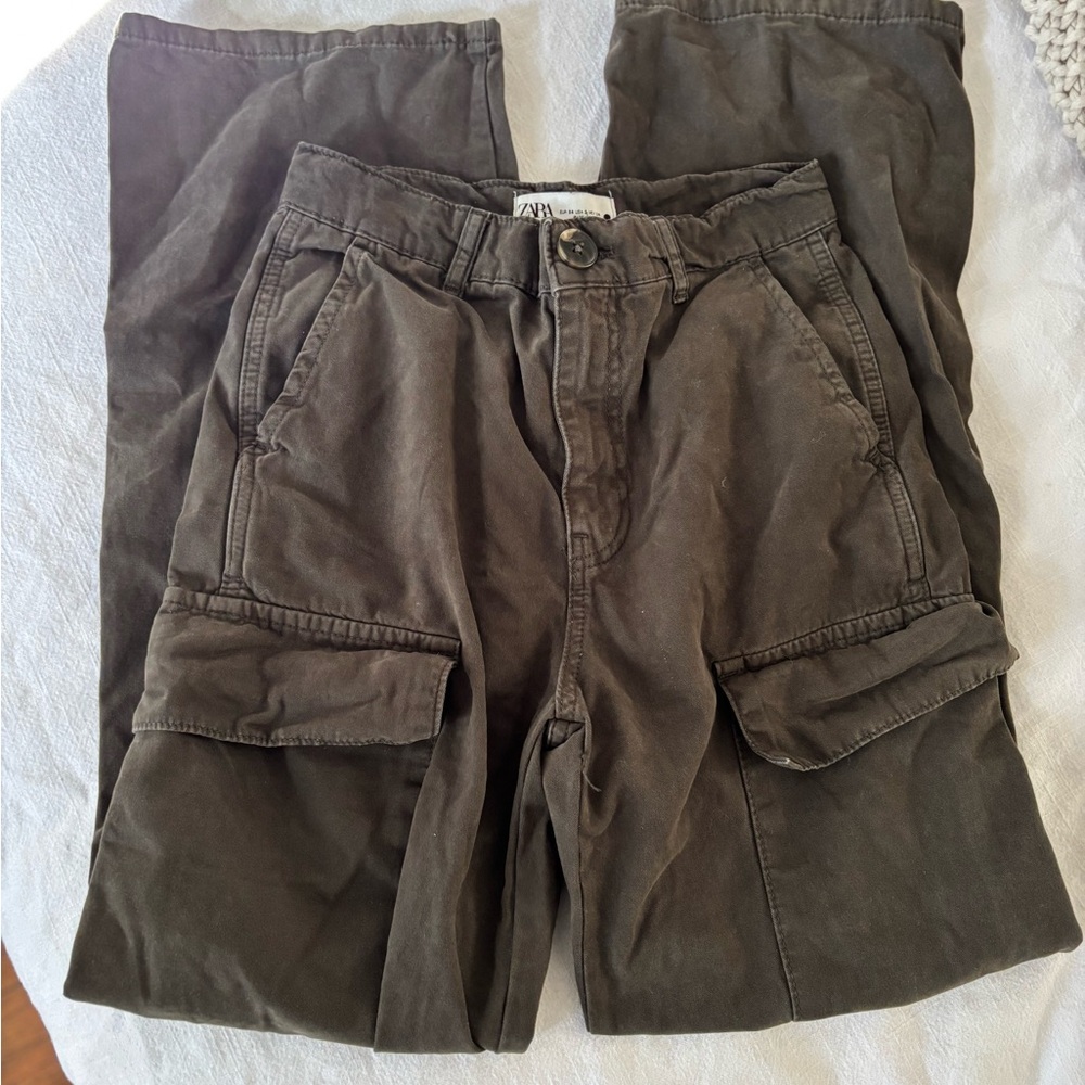Zara woman’s Zara khaki Cargo Pants